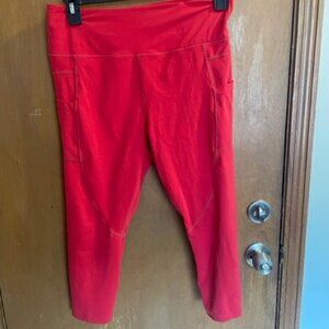 Red Nike Cropped Legging